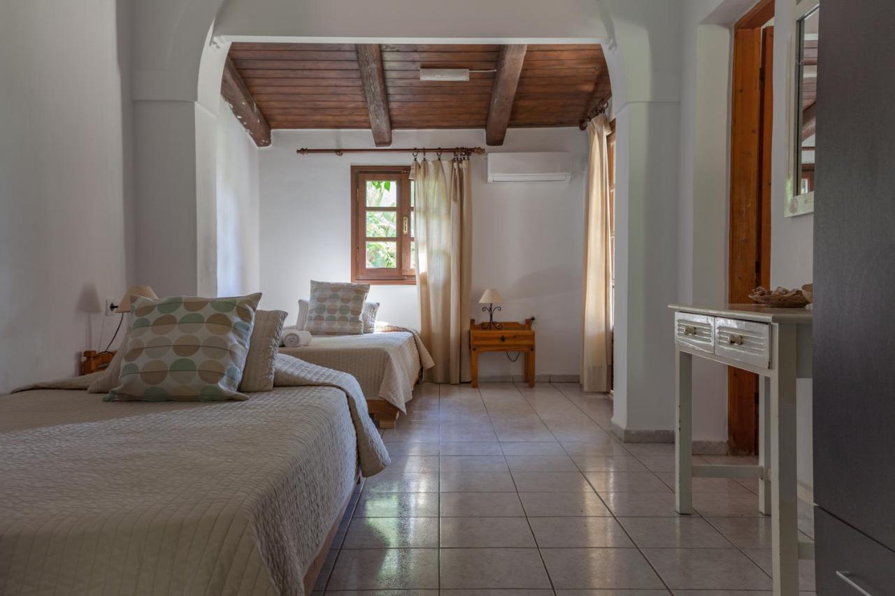 Aparthotel Korfiatis 3*